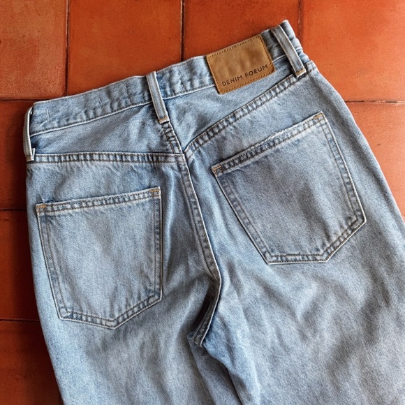 Sz 24 Short Aritzia Denim Forum The Joni High Rise Loose 26l GUC - Picture 2 of 7